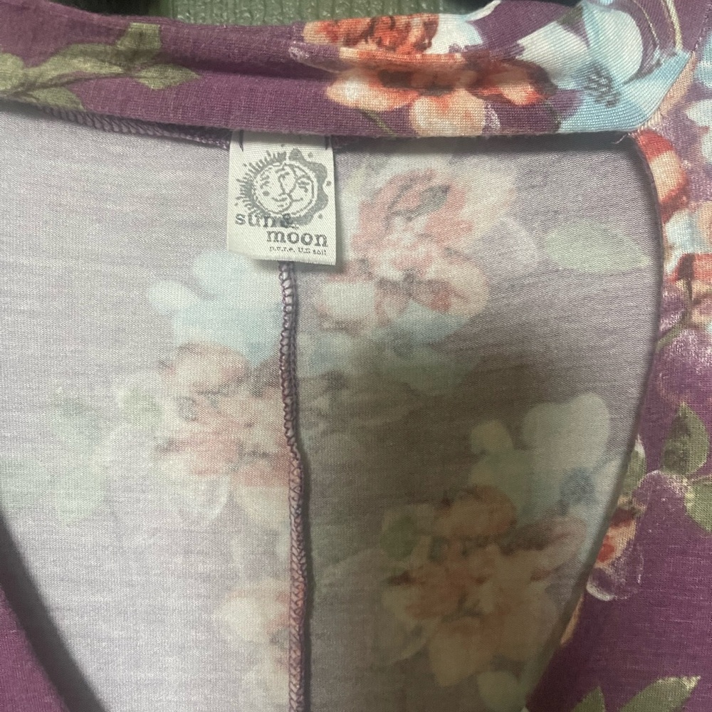 Buttery Soft Women’s Top - Picture 4 of 5